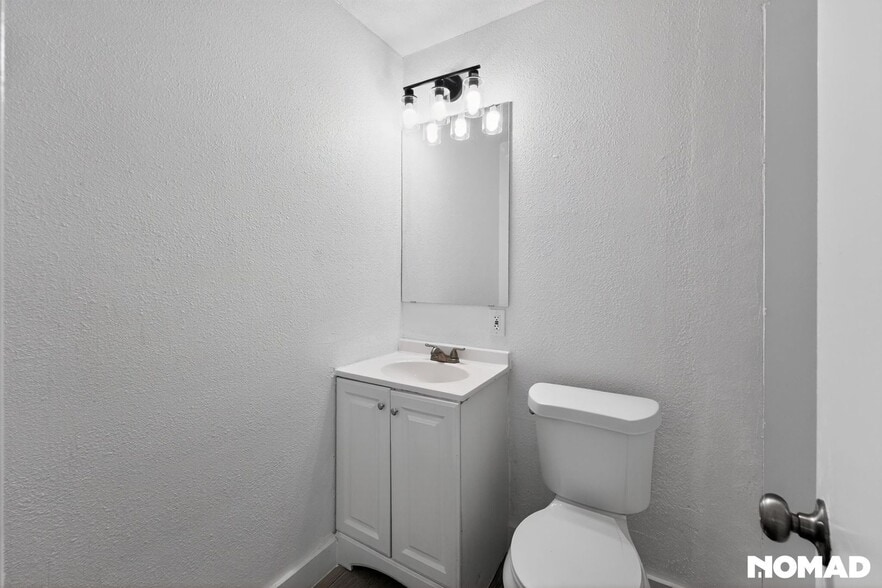 Building Photo - 3337 Tarkio Rd