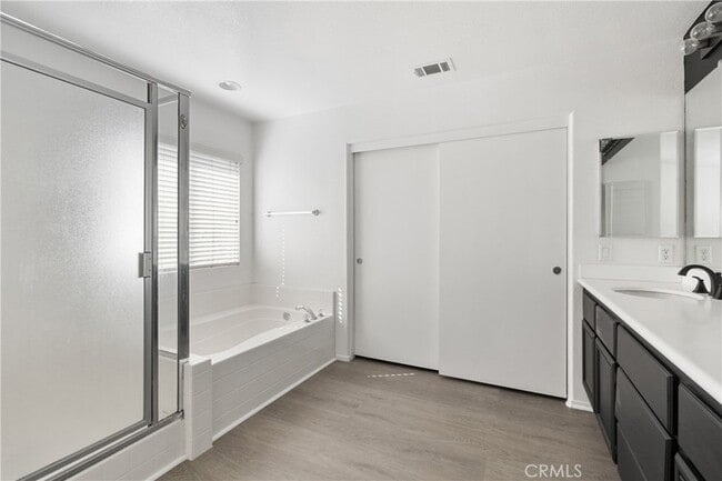 Building Photo - 5753 Doverton Way