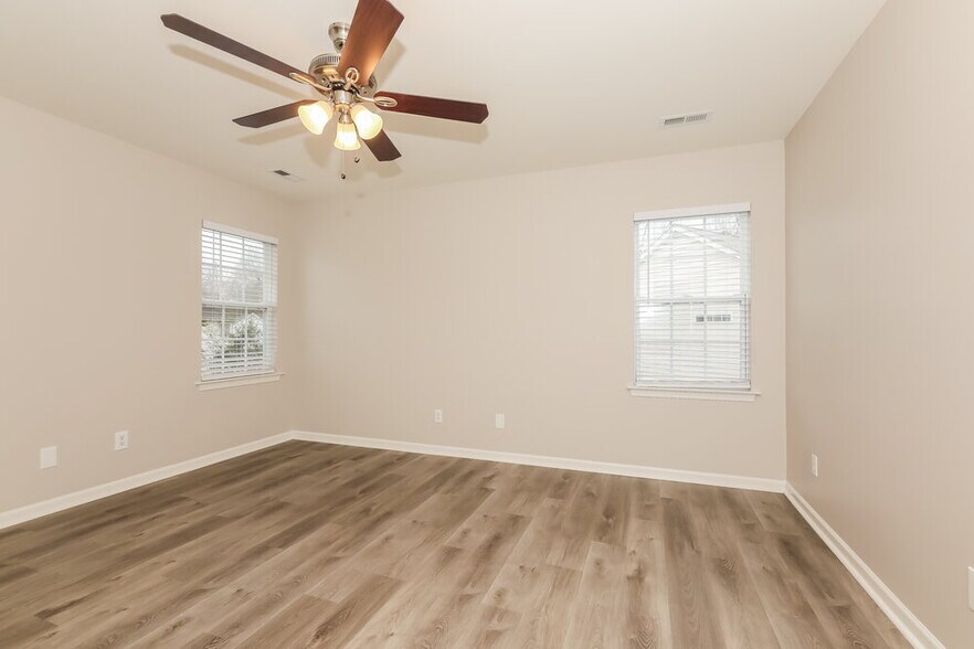 Building Photo - 6604 Reedy Creek Rd