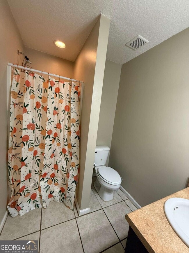 Building Photo - 107 Cypress Bend