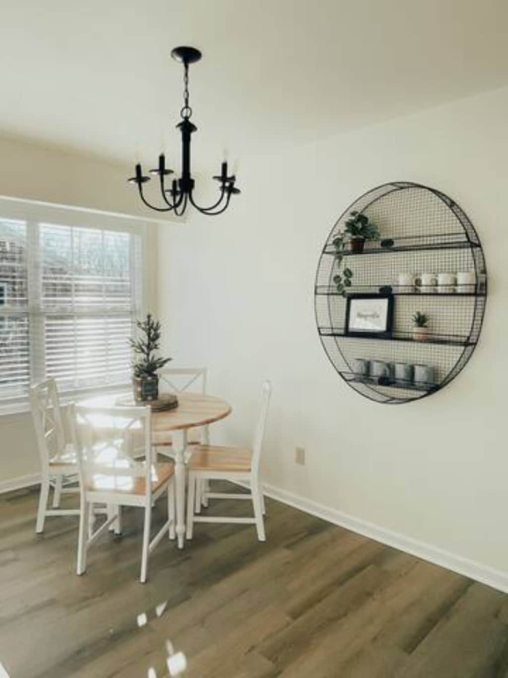 Eating Nook - 424 Sioux Trail