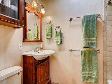 Building Photo - Beautiful 2 bed and 1 bath unique downtown Santa Fe