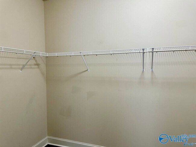 Building Photo - 127 Melbridge Dr