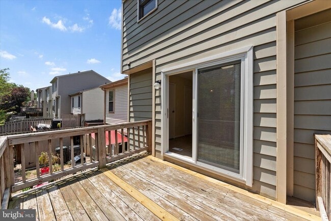 Building Photo - 7385 Emerald Dr