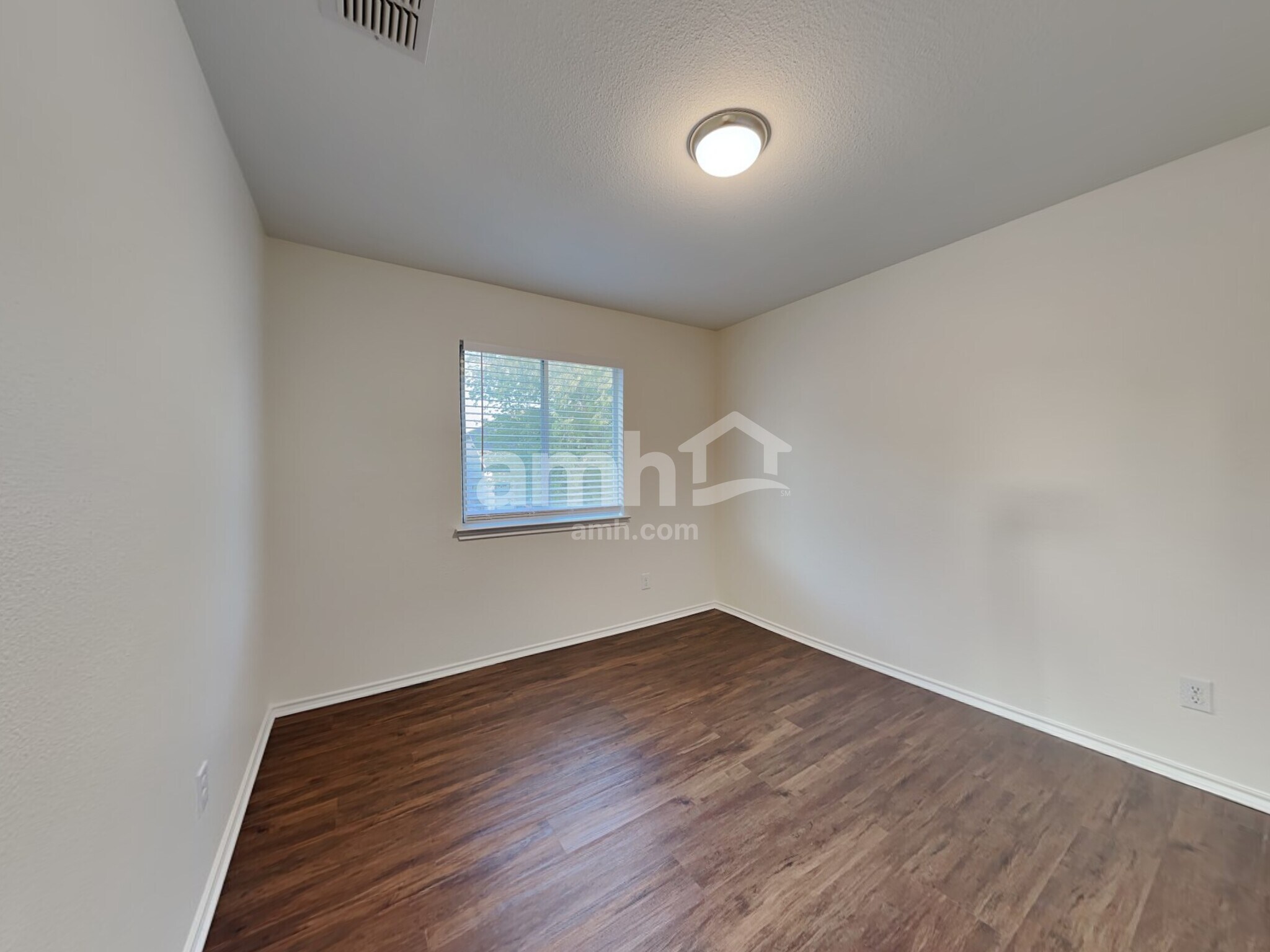 Building Photo - 10815 Canter Spur
