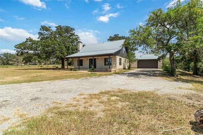 Building Photo - 209 Pope Bend S