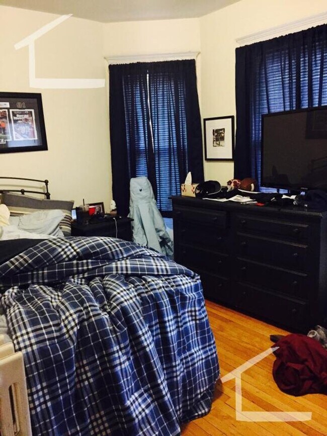 Primary Photo - Faneuil St 3 Bed