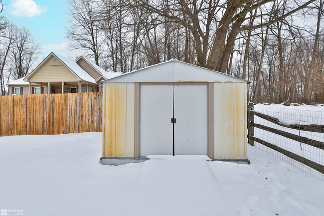 Building Photo - Charming Newly Renovated Ranch-Style Home ...