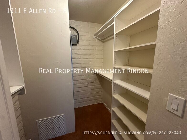 Building Photo - 1311 E Allen Rd