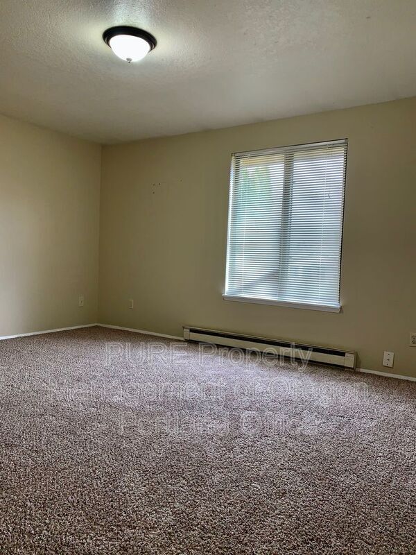 Building Photo - 2143 SW Townsend Ct