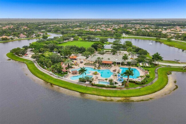 Building Photo - 1725 Winterberry Ln