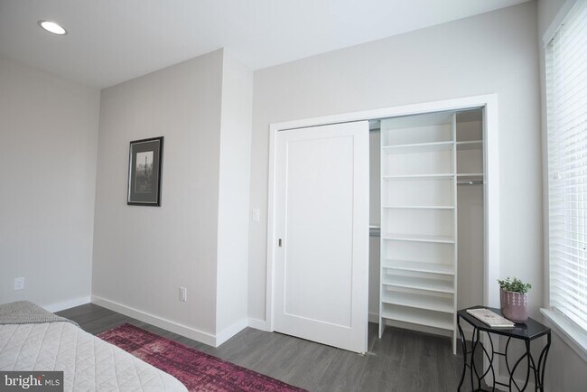 Building Photo - 1508 Ridge Ave