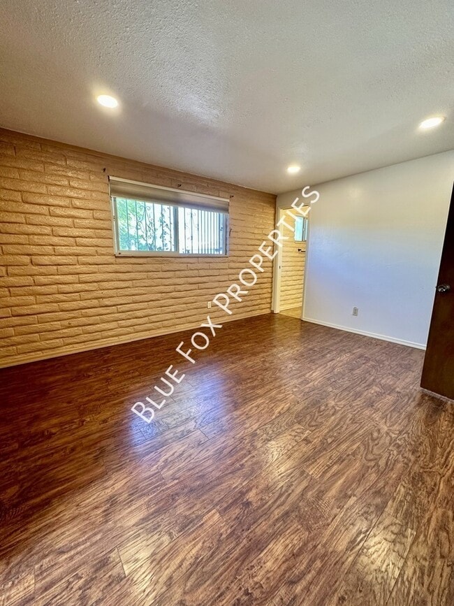Building Photo - 8825 E Old Spanish Trail