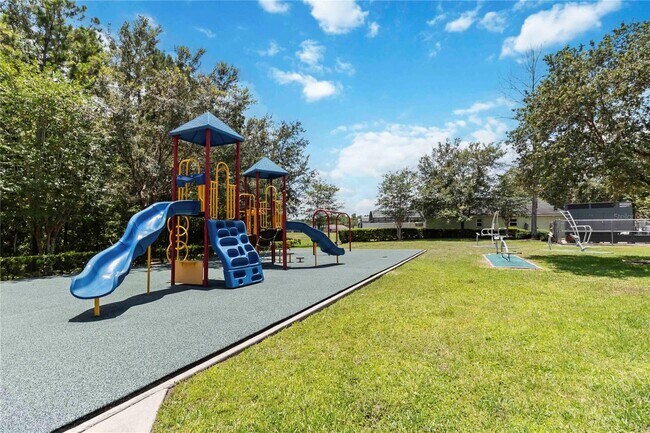 Building Photo - 297 Blue Jay Way