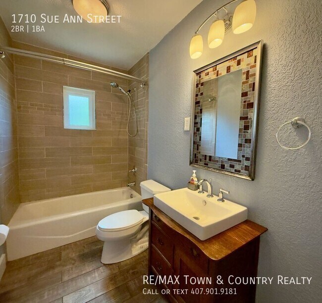 Building Photo - 1710 Sue Ann St