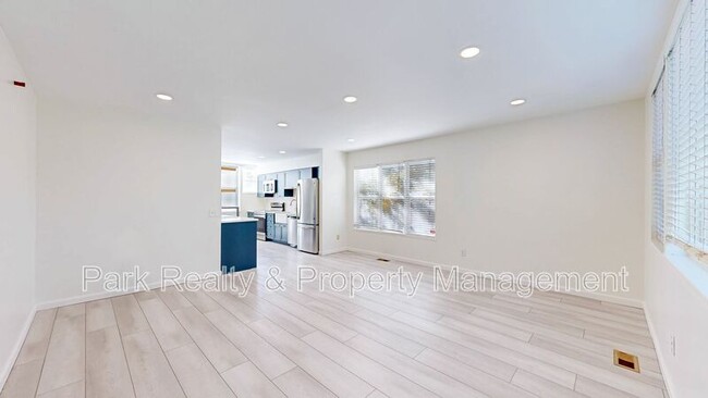 Building Photo - 1300 Garfield St