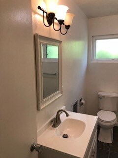 BATH ROOM - 1222 Sir Francis Drake Blvd
