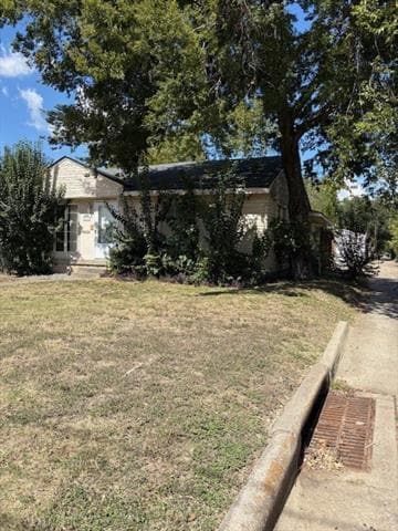 Building Photo - 5011 W University Blvd