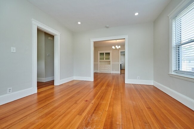 Building Photo - 1873 Hyde Park Ave