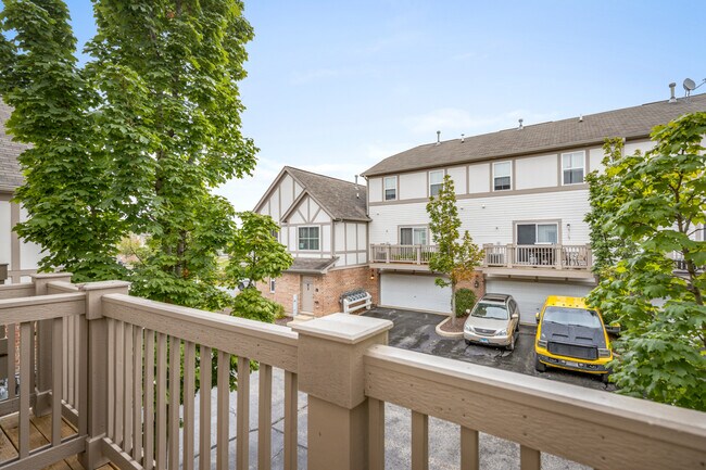 Building Photo - 106 Rosehall Dr
