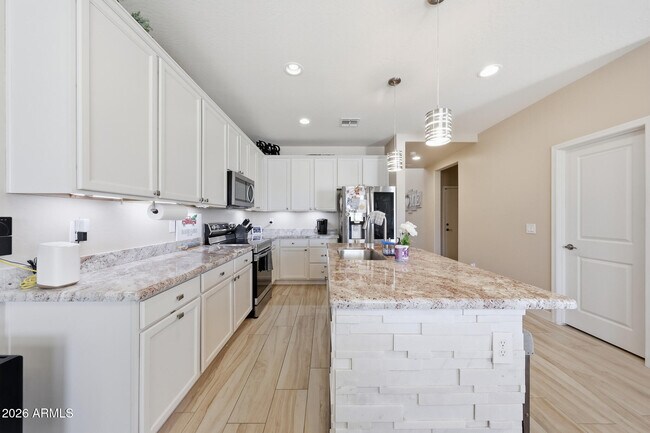Building Photo - 12644 W Nogales Dr