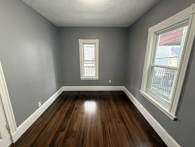 Building Photo - 181 Norfolk St