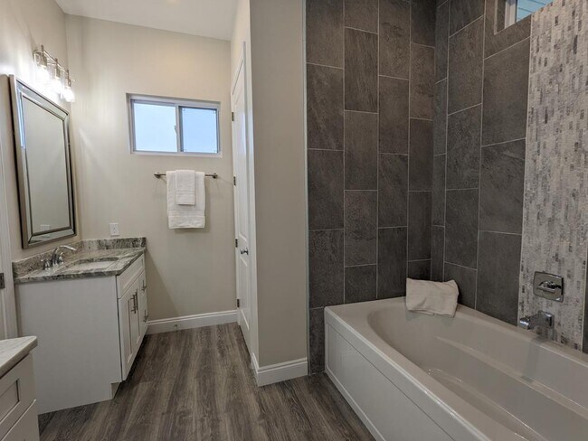 Building Photo - 383 Gramercy Plantation Rd