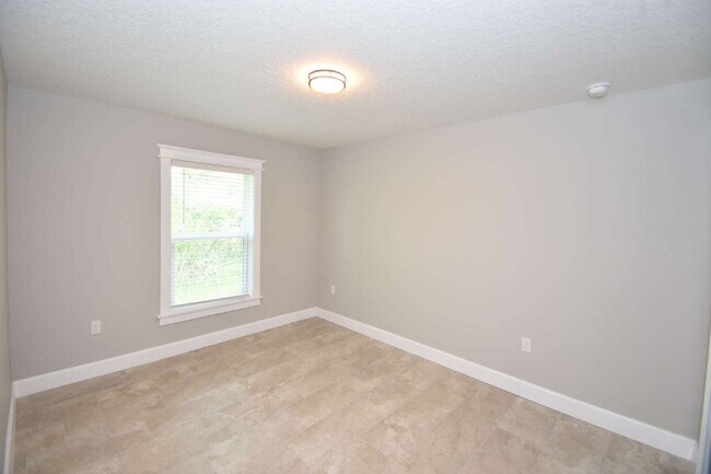 Building Photo - 86 Laramie Dr