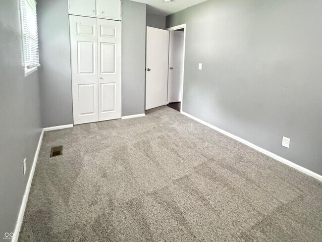 Building Photo - 4033 Biscayne Rd
