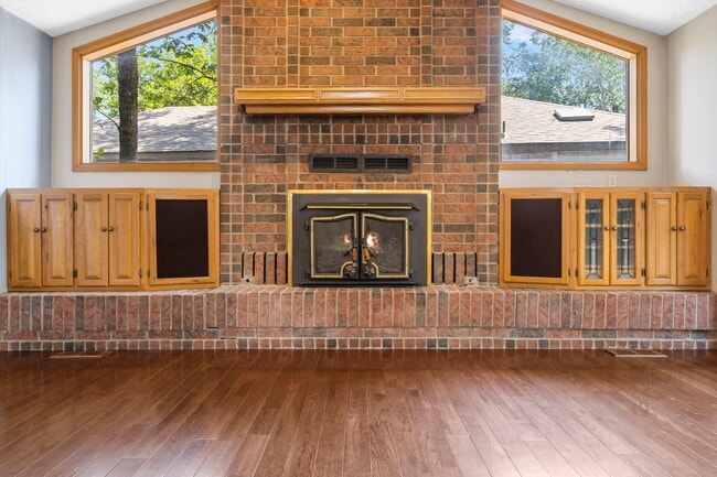 Building Photo - 30 Kensington Dr