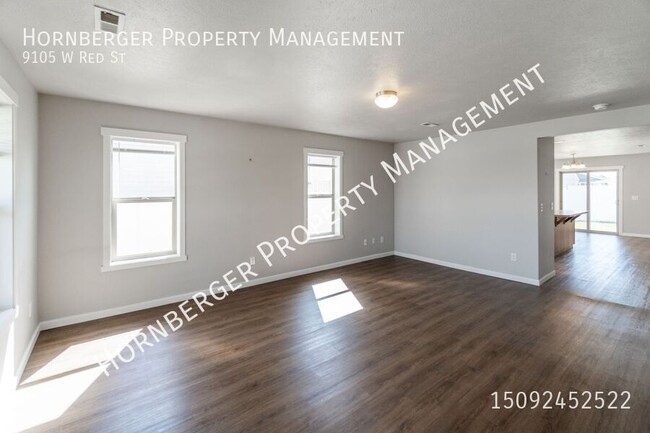 Building Photo - 9105 W Red St