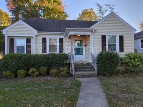 Building Photo - 2705 Dellrose Ave