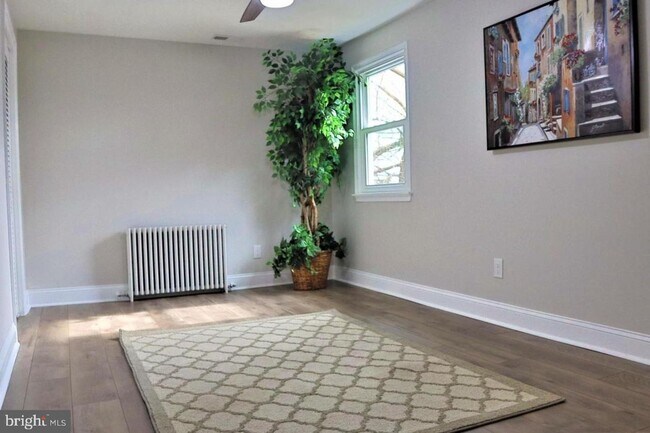 Building Photo - Charming Restored 5BR, 3.5BA Colonial Minutes from D.C.