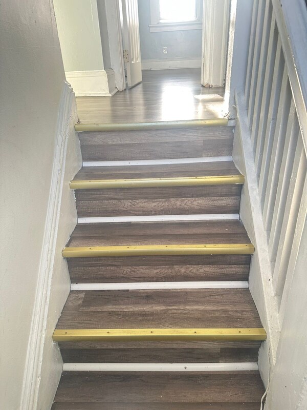 Building Photo - 214 Chamberlain Ave