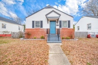 Building Photo - 908 N 38th St