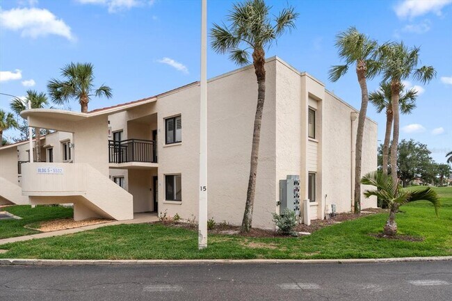 Building Photo - 5532 Del Sol Blvd