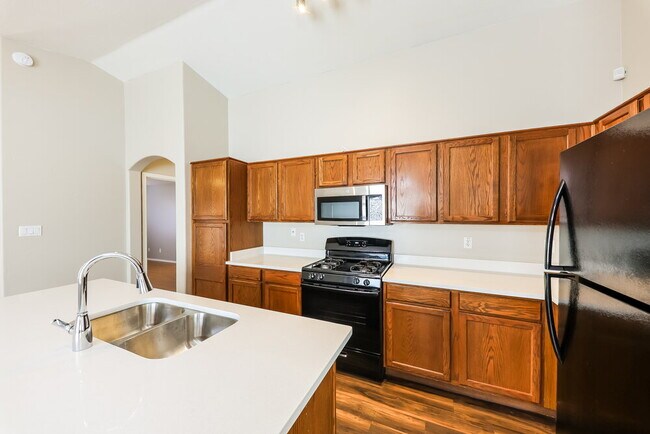 Building Photo - 13221 W Acapulco Ln