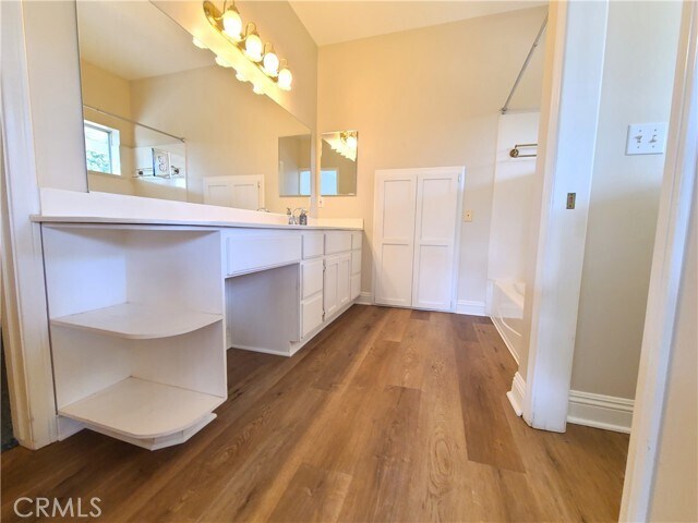 Building Photo - 1561 Marion Rd