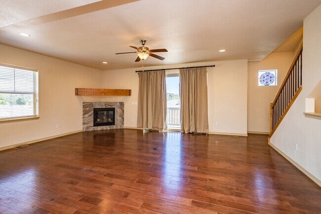 Building Photo - 5914 Canyon Reserve Heights