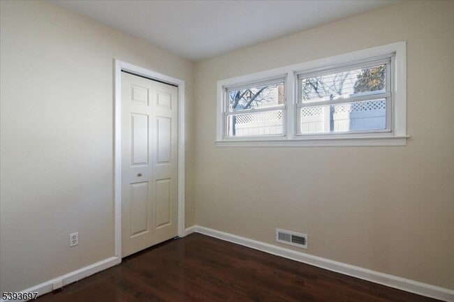 Building Photo - 301 Riverview Rd