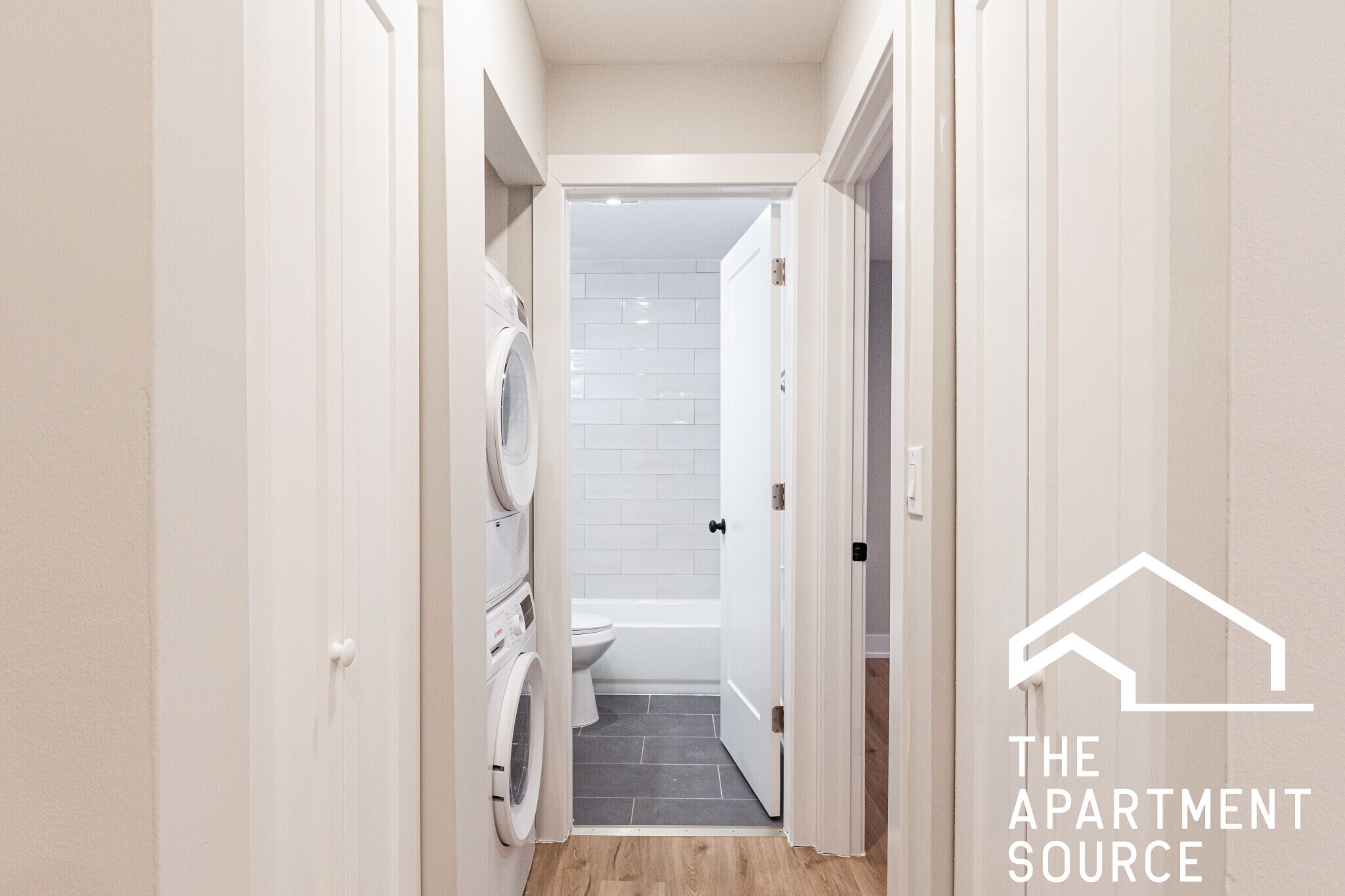 Building Photo - 540 W Aldine Ave