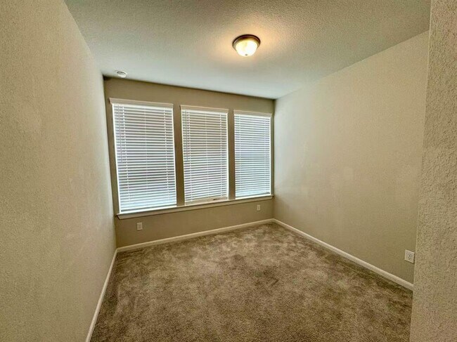 Building Photo - 29406 Amber Pne Ct