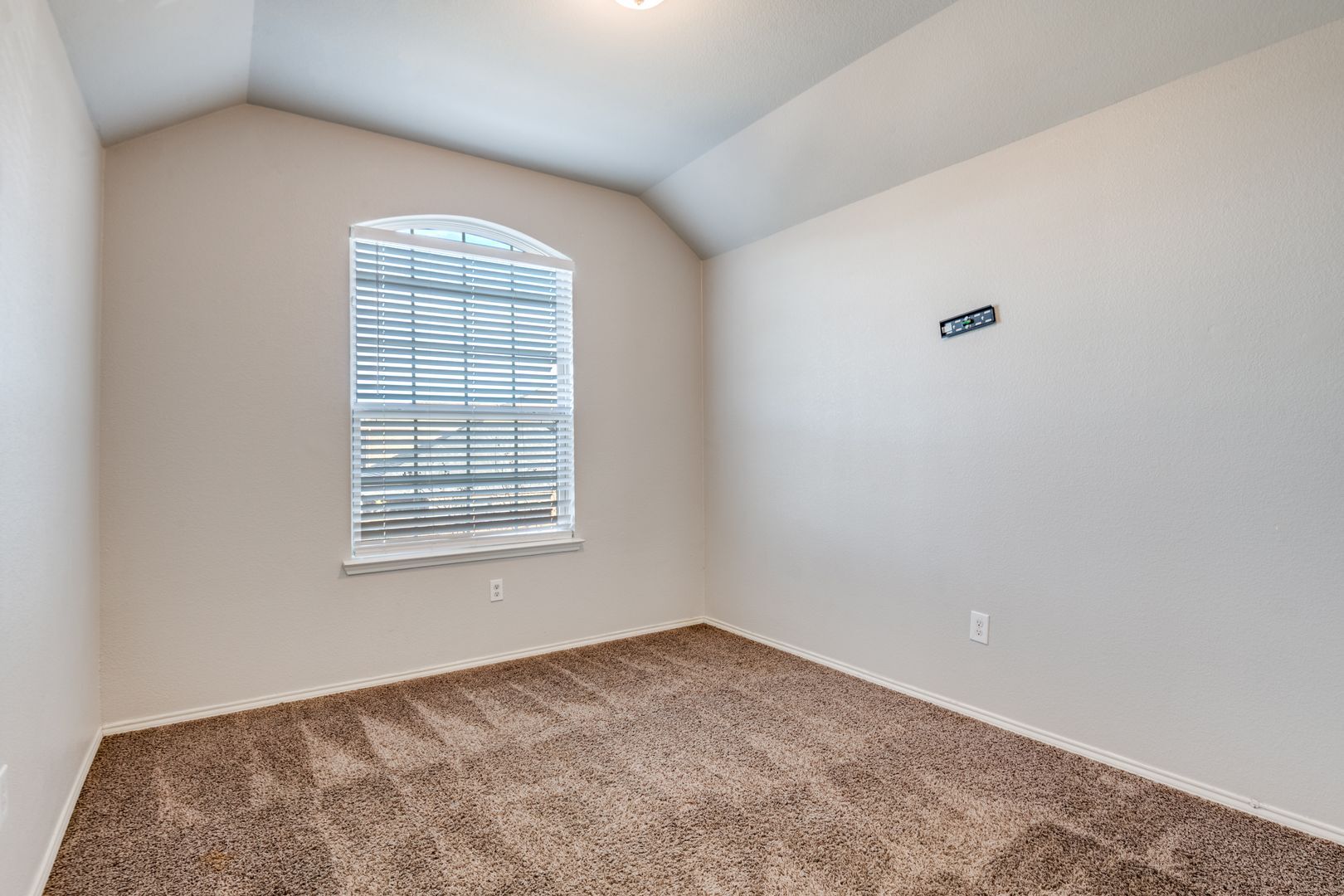 Building Photo - 3013 Fluttermill Dr