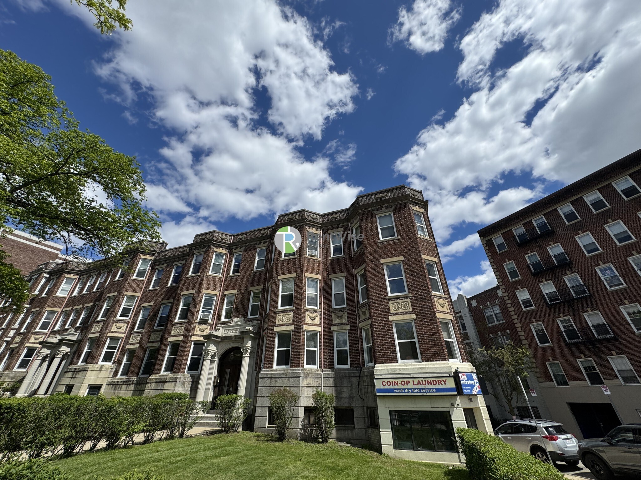 Building Photo - 1846 Commonwealth Ave