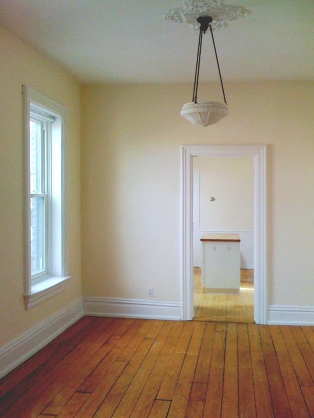 Interior Photo - 2139 W North Ave
