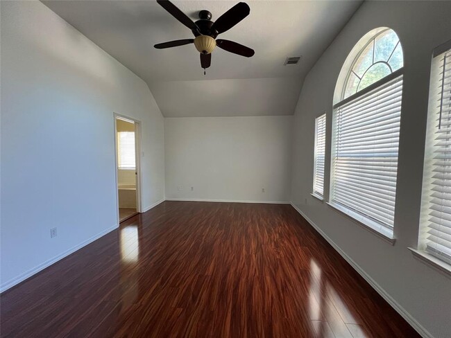 Building Photo - 8411 Tamayo Dr