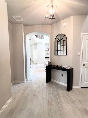 Building Photo - 2093 Almassera Dr