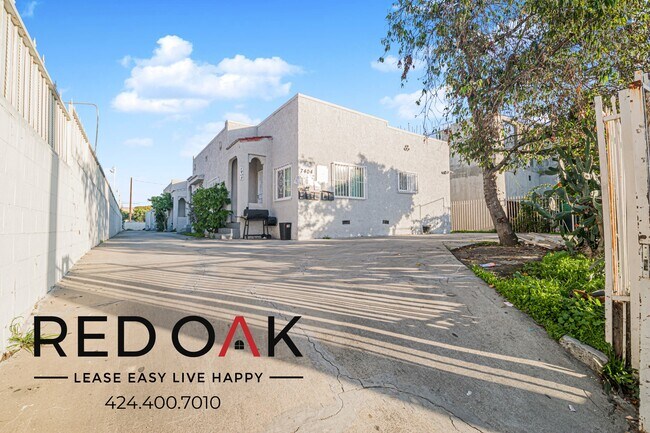 Building Photo - 7404 S Figueroa St