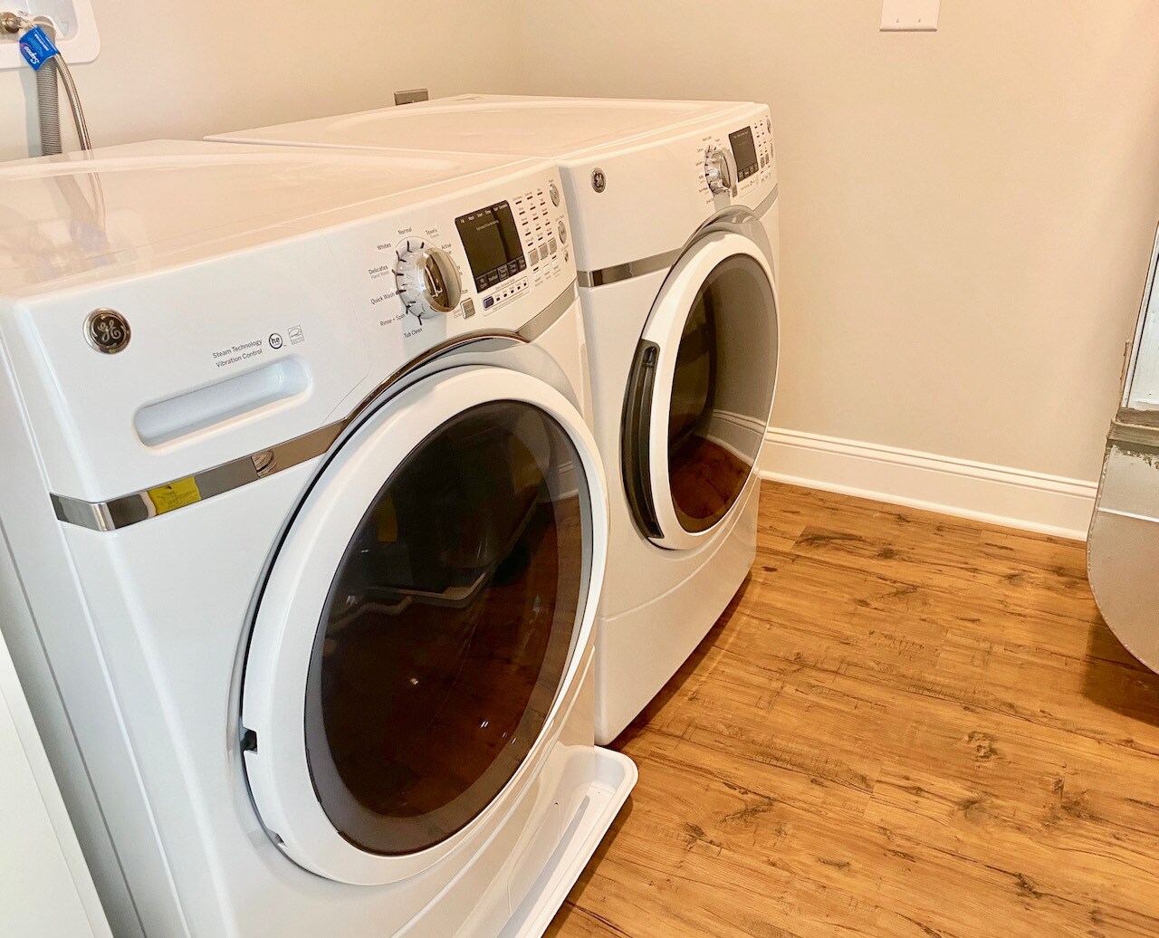 in-unit washer and dryer - 77 Van Dam St