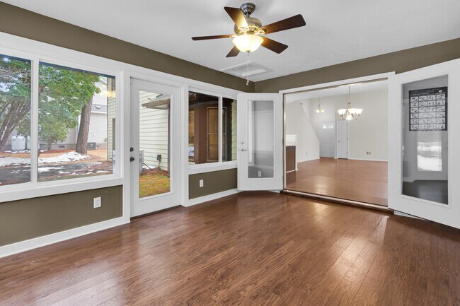 Building Photo - 1824 Caracara Dr